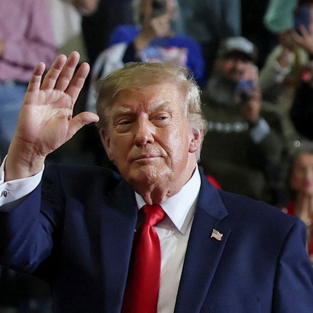 Jueza Ordena Frenar Investigaciones de Donald Trump sobre Votantes No Ciudadanos en 9 Estados